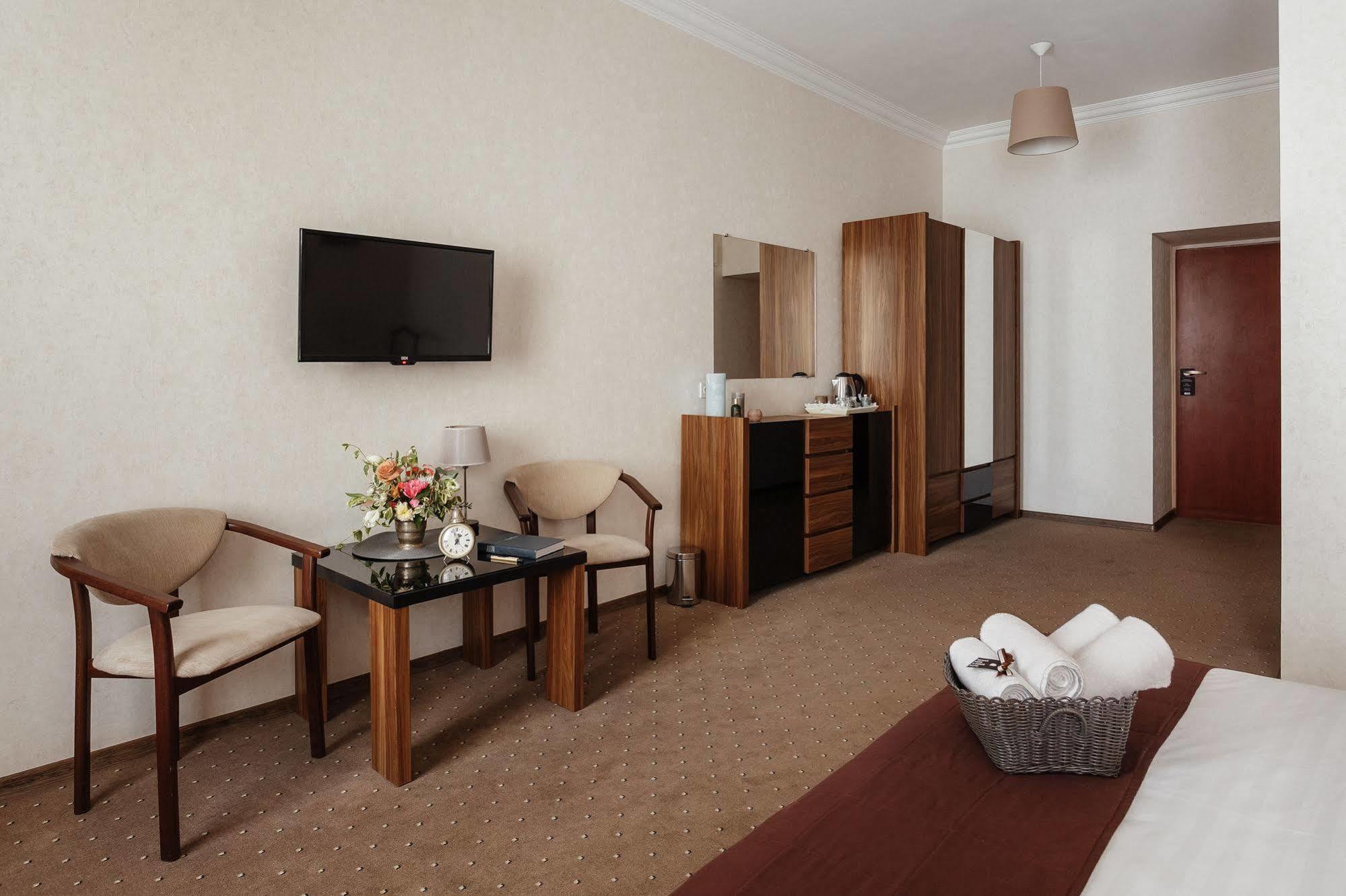 Noname Hotel Odessa 외부 사진